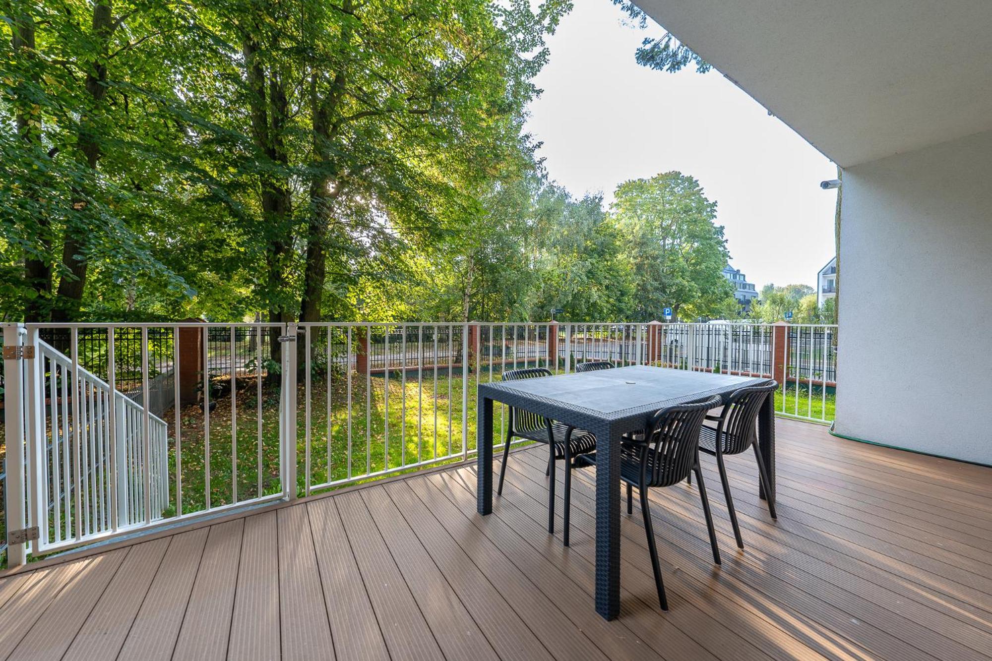 Apartamentyprzymorzu 010 Z Basenem Tarasem I Ogrodkiem Kolberg Exterior foto